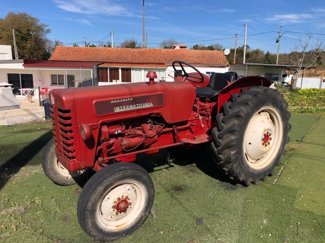 TRATOR INTERNACIONAL